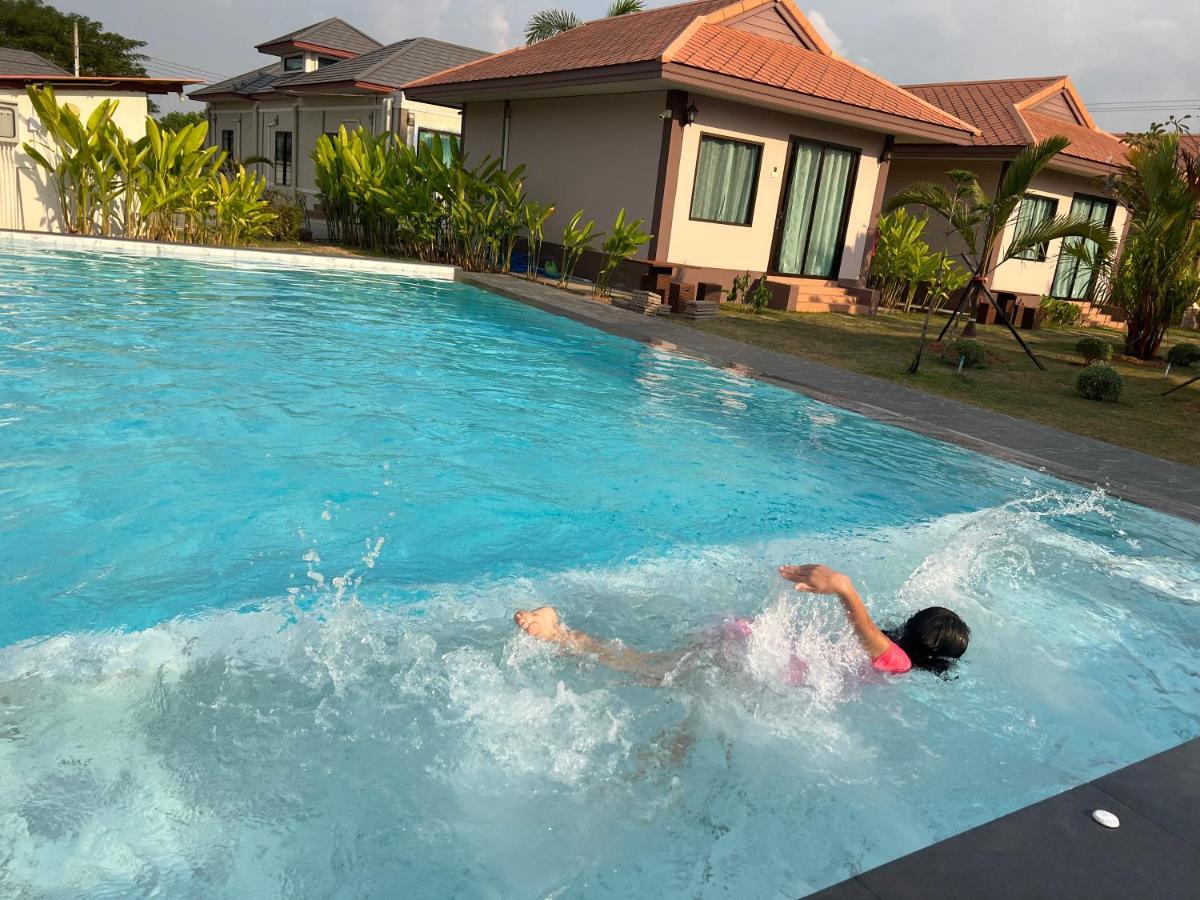 Tinna Resort Ban Nong Mai Ngam Εξωτερικό φωτογραφία