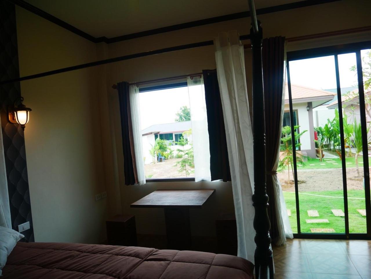 Tinna Resort Ban Nong Mai Ngam Εξωτερικό φωτογραφία