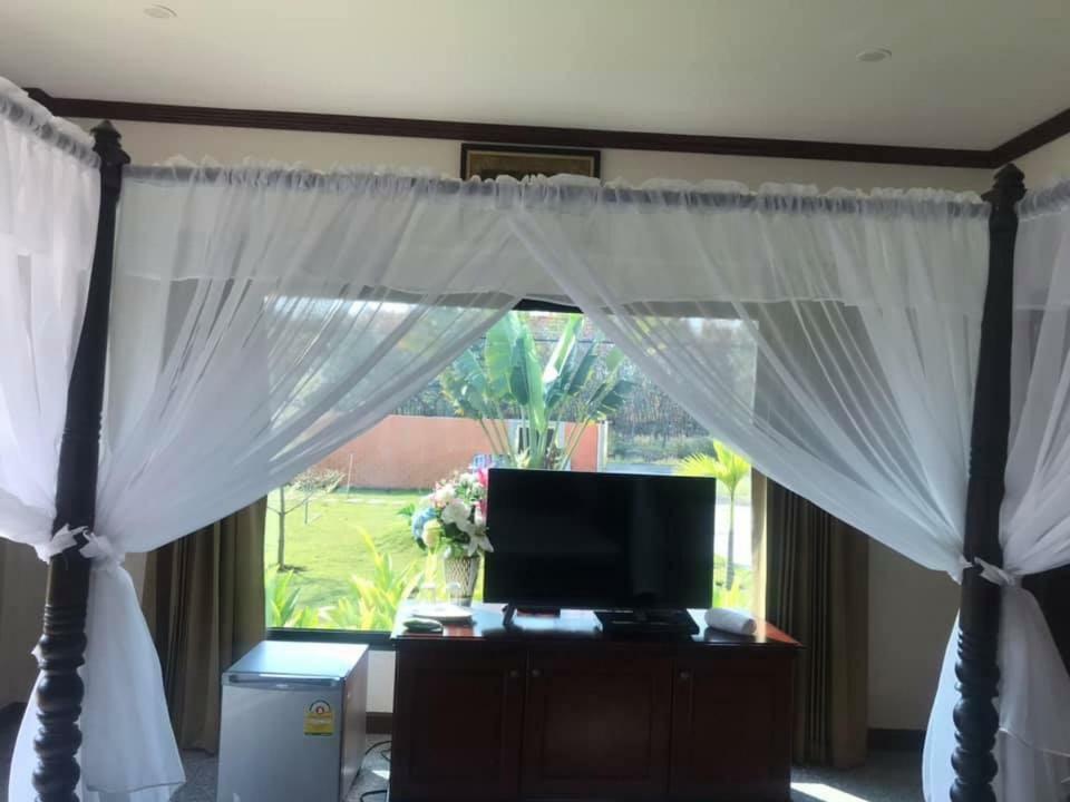 Tinna Resort Ban Nong Mai Ngam Εξωτερικό φωτογραφία